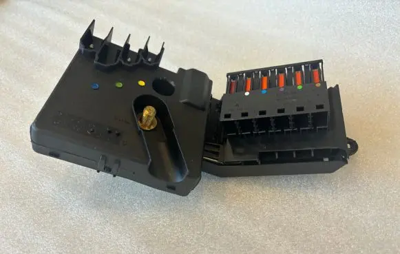 Mercedes-Benz E W211 Fuse box set A2119820402 2119820402