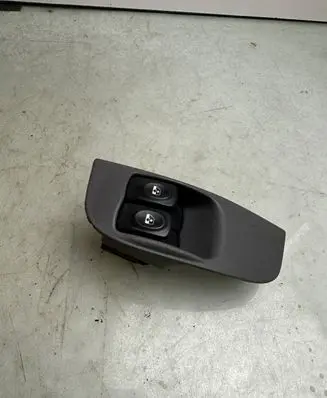 Renault Megane I Electric window control switch 7700429069