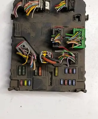 Citroen Xsara Picasso Fuse module 9657999780 S118085220F BSIE0200