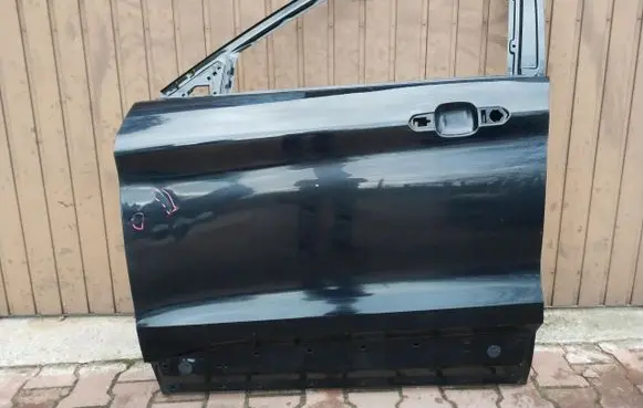 Ford Explorer VI Front door B5B221