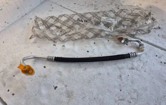 Chrysler PT Cruiser Air conditioning (A/C) pipe/hose CEABK042AA
