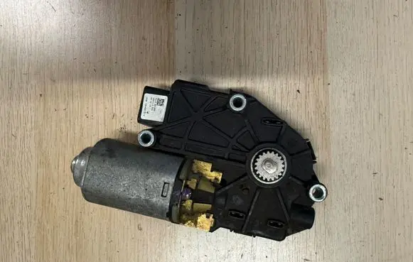 KIA Rio Sunroof motor/actuator KG1508200