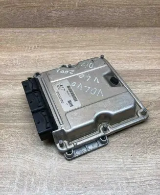 Volvo S40, V40 Engine control unit/module ECU 30630417 8200065994