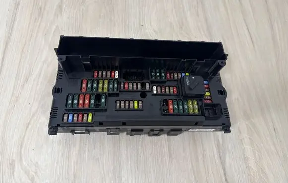 BMW 7 F01 F02 F03 F04 Fuse box set 317033441 9252816 04061138