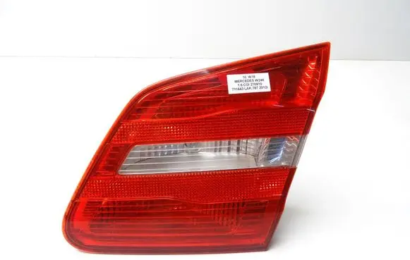 Tailgate rear/tail lights