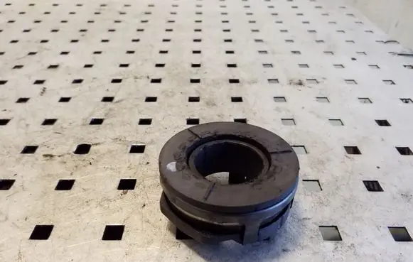 Volkswagen PASSAT B8 clutch release bearing 