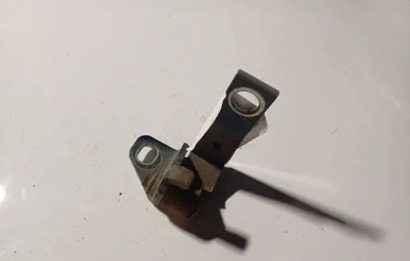 Ford S-MAX Rear door lower hinge