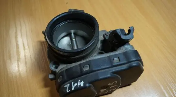 Mercedes-Benz C W204 Throttle valve C415