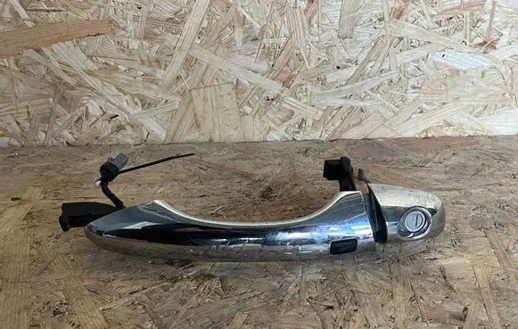 KIA Sorento Front door exterior handle