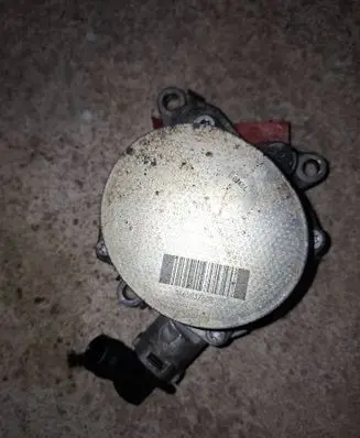 Renault Megane III Vacuum pump 146503760R