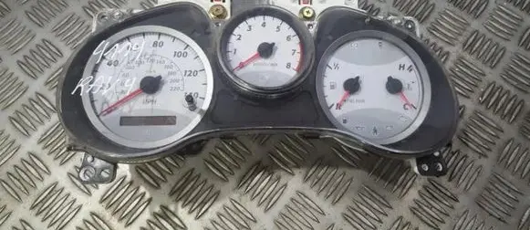 Toyota RAV 4 (XA20) Speedometer (instrument cluster) 8380042A40 83800-42A40