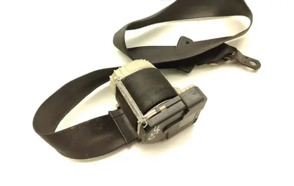 BMW Z4 E85 E86 Front seatbelt 1721801 33027670