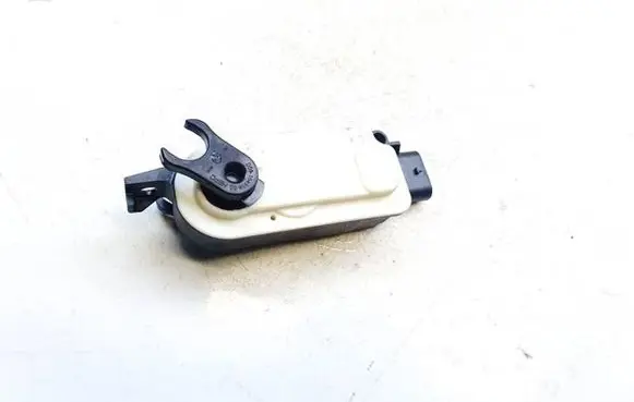 Mercedes-Benz EQB Air flap motor/actuator 5878r1000