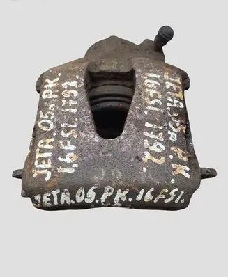 Volkswagen Jetta V Front brake caliper