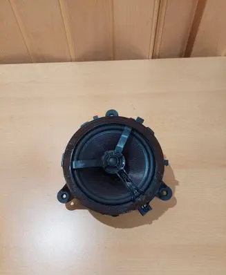 Volvo XC90 Rear door speaker 8633110