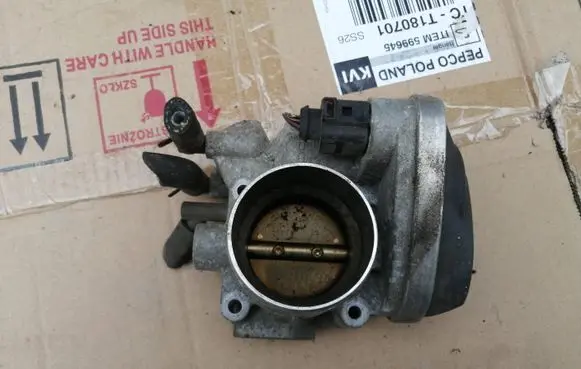 Skoda Octavia Mk1 (1U) Throttle valve 06A133062N 03041T