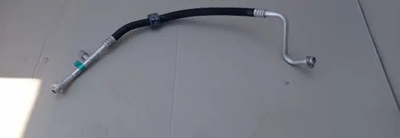 Renault Captur Air conditioning (A/C) pipe/hose 924546570R