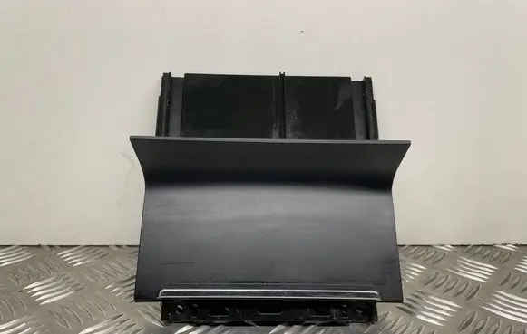 Skoda Superb B6 (3T) Ashtray (front) 3T0857962B 3T0863077B