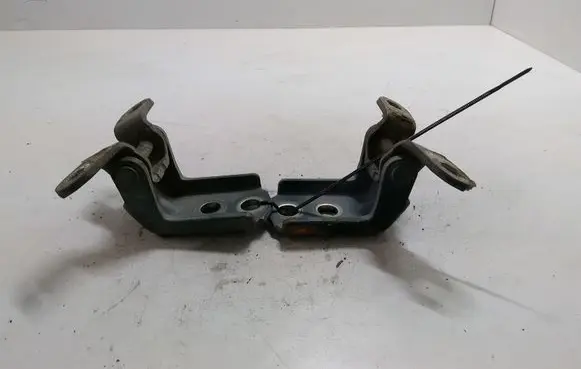 Nissan Patrol 4W60 Front door hinge set 