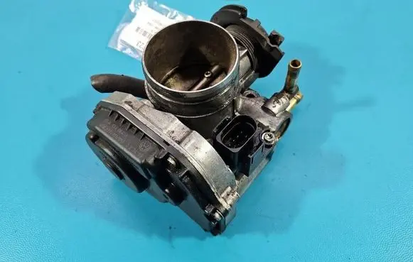 Seat Toledo II (1M) Throttle body valve 06A133064J IMPRK1609723