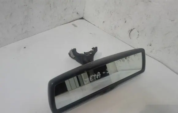 Volkswagen Jetta V Rear view mirror (interior) E11015625
