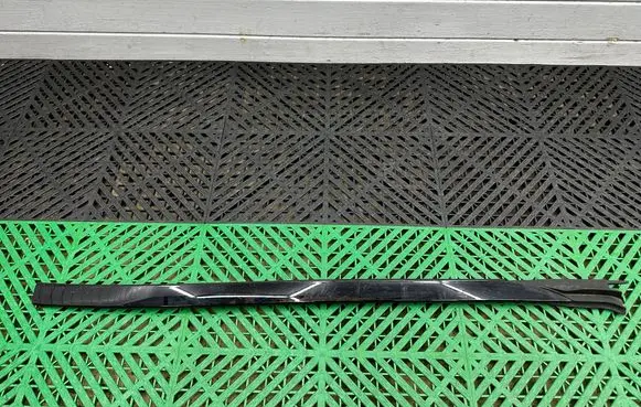 BMW X5 G05 Windshield trim 7463527