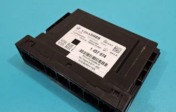Opel Insignia B Central body control module 13535989 IMPRK1457974