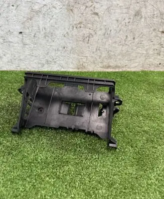 Mercedes-Benz E W213 Radio/GPS head unit trim A2135455900