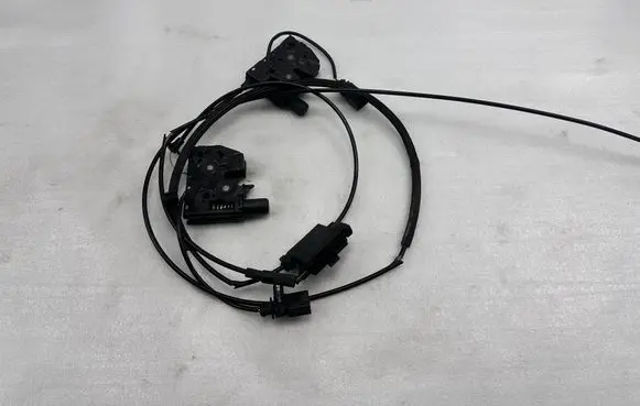 Audi A8 S8 D4 4H Engine bonnet/hood lock/catch 4H0823509C 4H0823509