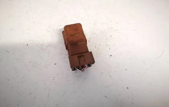 Nissan X-Trail T30 Other relay 2523079964