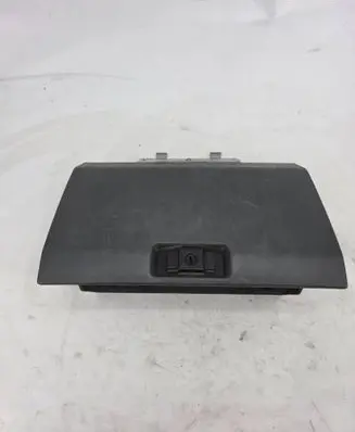 Mitsubishi Pajero Glove box set MB652136