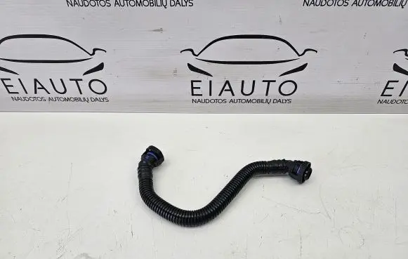 Volkswagen PASSAT CC Breather hose/pipe 06J103221A