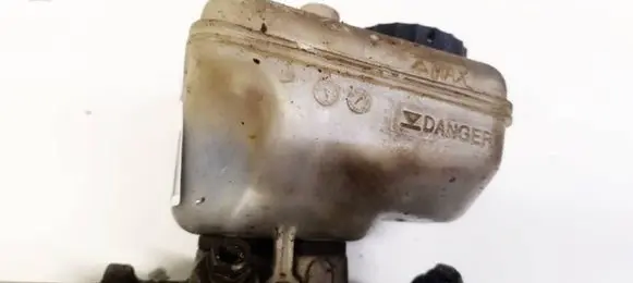 Peugeot 406 Brake fluid reservoir 141376