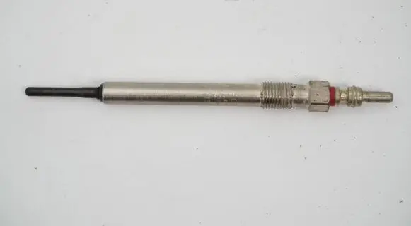 Volkswagen PASSAT B7 Glow plug 0250403007