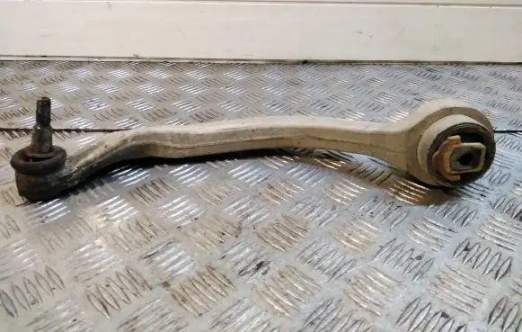 Volkswagen PASSAT B5 Front lower control arm/wishbone