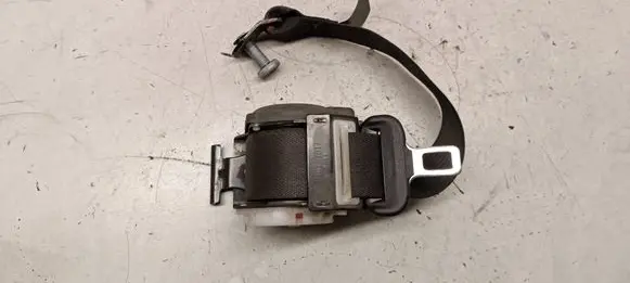 Chevrolet Malibu Rear seatbelt 306134110 2401