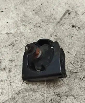 Toyota Corolla E120 E130 Engine mount bracket AV74272