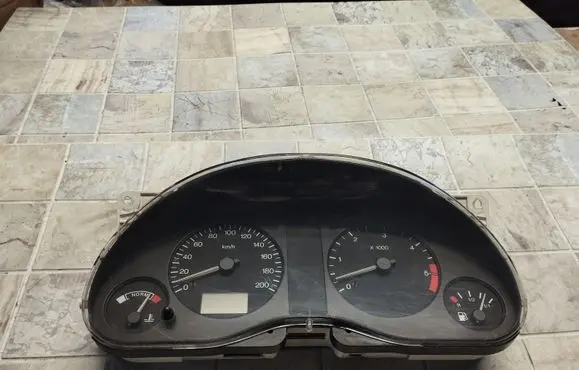 Ford Galaxy Speedometer (instrument cluster) 7M0920803A E10985827000 XP6262610