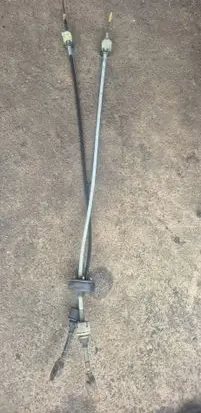 Opel Astra H Gear shift cable linkage 13110708