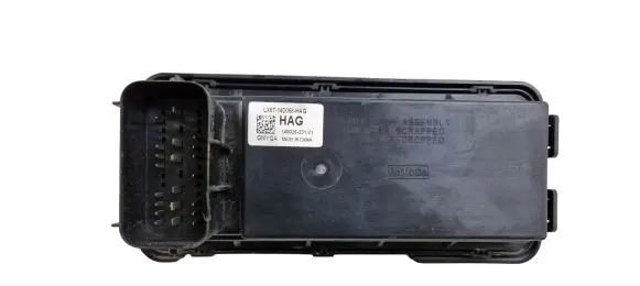 Ford Maverick Fuse module LX6T14D068 LX6T14D068HAG GMYQA