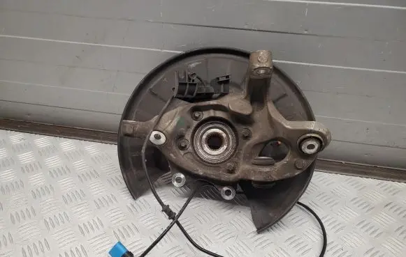Mercedes-Benz SL R231 Rear wheel hub A2313501308