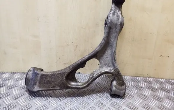 Volkswagen Touareg II Front lower control arm/wishbone