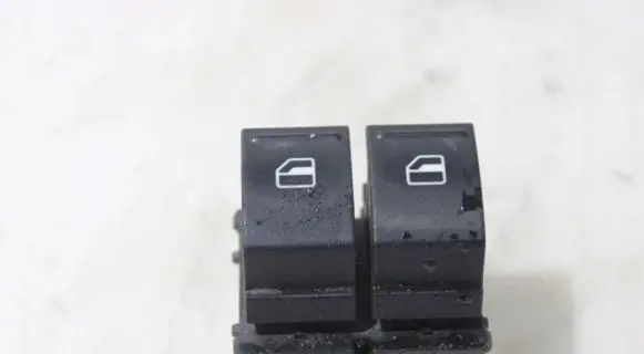 Volkswagen Caddy Electric window control switch