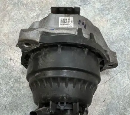 BMW X5 G05 Engine mount bracket 9846462