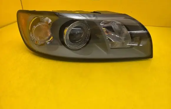 Volvo S40 Headlight/headlamp 30698886