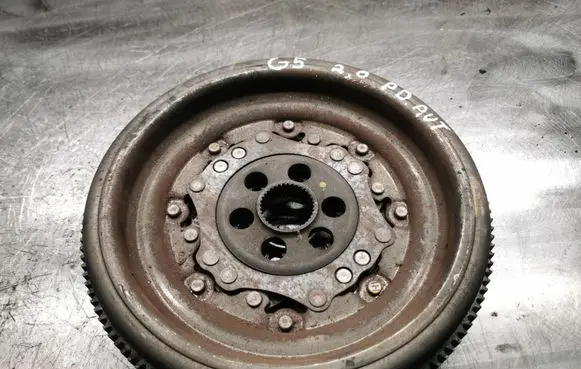 Volkswagen Golf V Flywheel ZSB036105266H