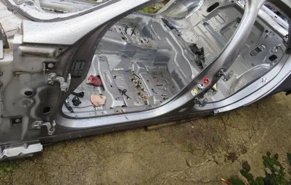 Jaguar XJ X351 Side skirt front trim KRIS235789