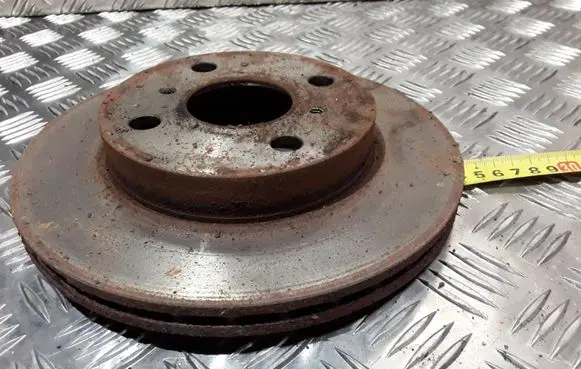 Toyota Yaris Front brake disc