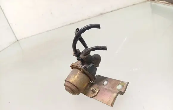 Mitsubishi L200 Glow plug pre-heat relay MD337888