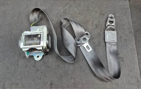 Audi A6 S6 C6 4F Front seatbelt 4F0857706 4F0857706V94